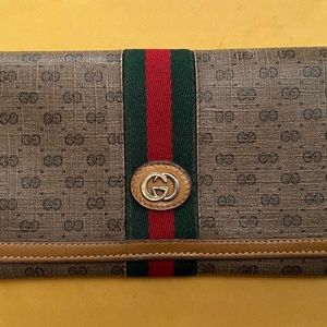AUTHENTIC VINTAGE GUCCI WALLET w/ DATE CODE
